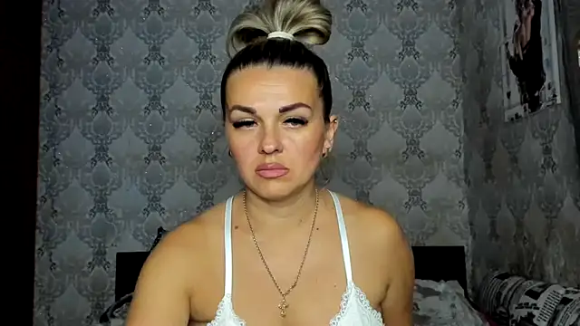 NicoletMoore online show from September 25, 7:28 pm