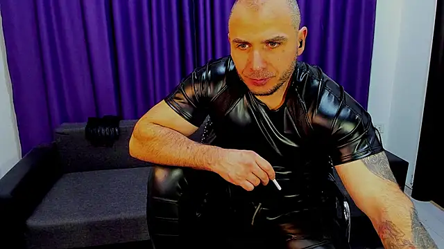 Anthony Hard online show from February 6, 12:00 am