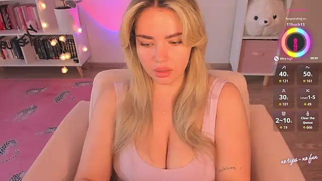 pussy-kattt online show from October 1, 5:35 am