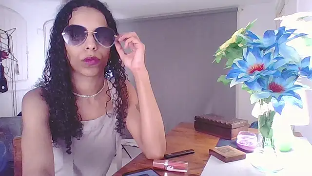 Snapshot of KatyNasty chatting on November 2, 4:26 am KatyNasty online show from November 2, 4:26 am