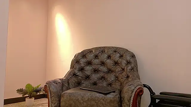 niky smit online show from March 8, 11:37 am