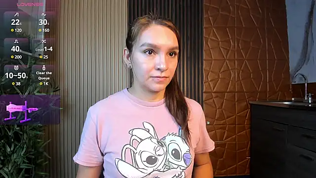 miataylorr1 online show from March 12, 11:53 am