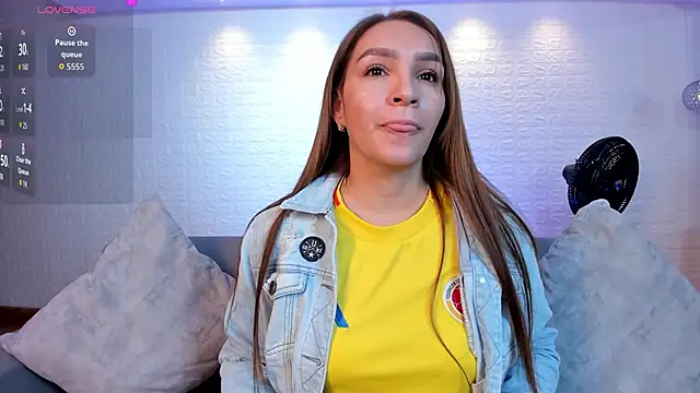 miataylorr1 online show from September 9, 12:26 pm