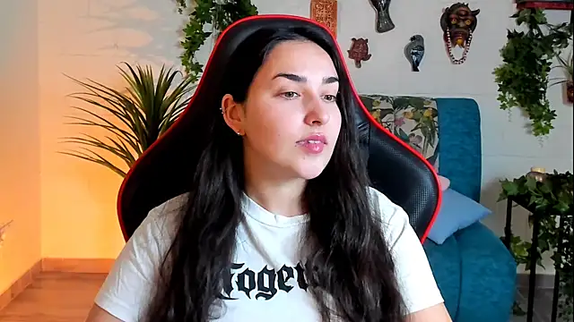 CeceliaJohnson online show from February 4, 8:13 am