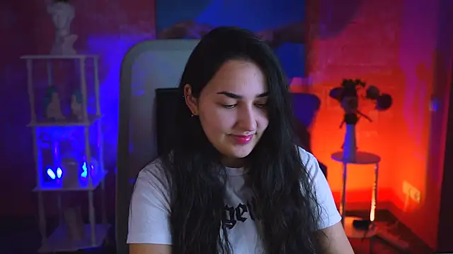 CeceliaJohnson online show from February 5, 8:11 am