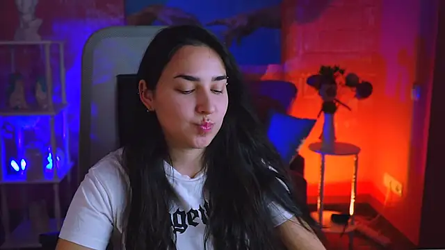 CeceliaJohnson online show from February 5, 11:12 am