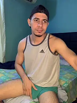 Snapshot of steven_clain chatting on March 5, 1:17 pm steven clain online show from March 5, 1:17 pm