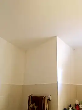 Snapshot of CALDA-AKIRA chatting on March 16, 8:54 am CALDA-AKIRA online show from March 16, 8:54 am