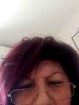 Snapshot of CALDA-AKIRA chatting on September 29, 2:11 pm CALDA-AKIRA online show from September 29, 2:11 pm