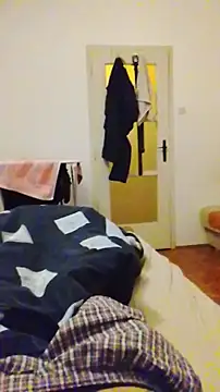 Snapshot of bbcgaint55 chatting on October 31, 9:10 am bbcgaint55 online show from October 31, 9:10 am