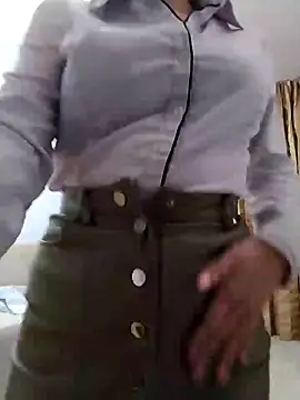 baby sweet girl  online show from January 13, 2:07 am