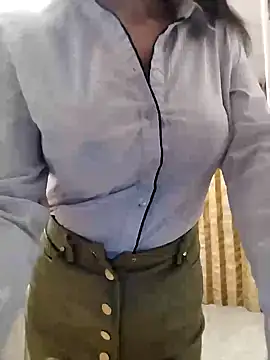 baby sweet girl  online show from February 16, 9:27 pm