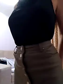 baby sweet girl  online show from September 21, 8:43 pm