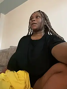 Snapshot of Hyra_Ari chatting on March 22, 9:31 pm Hyra Ari online show from March 22, 9:31 pm