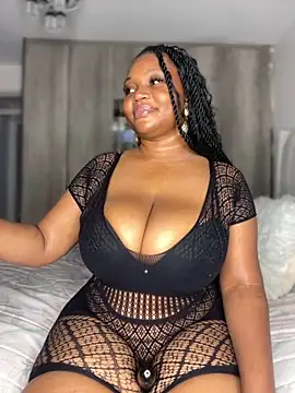 Snapshot of Hyra_Ari chatting on November 29, 7:11 am Hyra Ari online show from November 29, 7:11 am