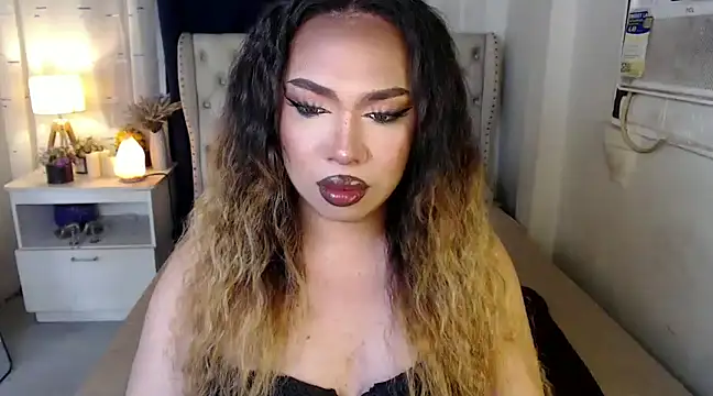 RebecaNextToYou online show from January 6, 5:49 pm