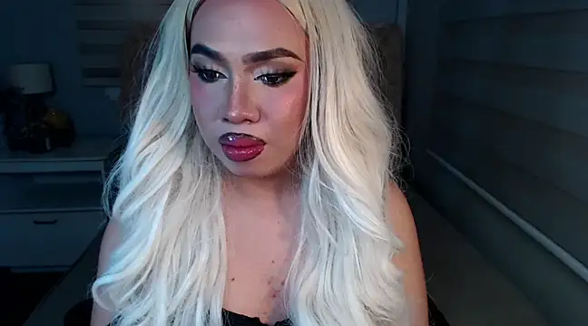 RebecaNextToYou online show from February 28, 8:28 pm