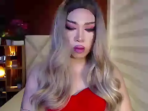 RebecaNextToYou online show from October 6, 2:47 pm