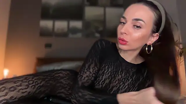 Snapshot of Bad_Giorgia chatting on February 17, 1:42 pm Bad Giorgia online show from February 17, 1:42 pm