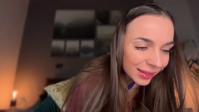 Snapshot of Bad_Giorgia chatting on February 20, 1:08 pm Bad Giorgia online show from February 20, 1:08 pm