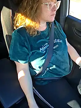 julimonroe online show from February 25, 3:27 pm