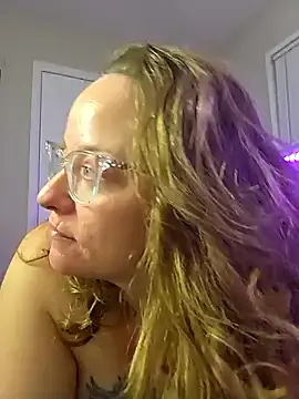 julimonroe online show from February 28, 5:59 am