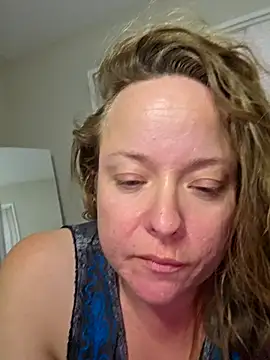 julimonroe online show from March 1, 1:00 am