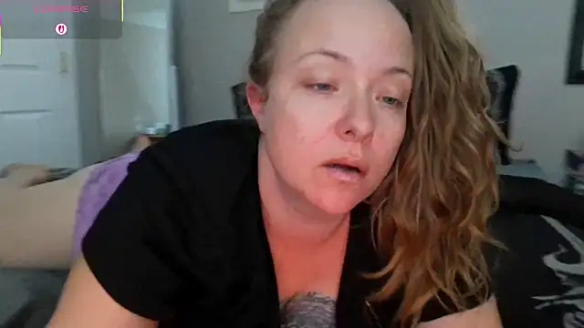 julimonroe online show from November 16, 11:10 pm