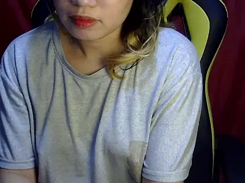 Snapshot of ___zurIII09_ chatting on March 21, 10:39 am zurIII09 online show from March 21, 10:39 am