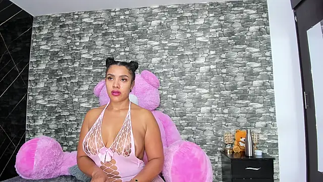 Snapshot of HeidyWillss chatting on February 17, 11:09 pm HeidyWillss online show from February 17, 11:09 pm