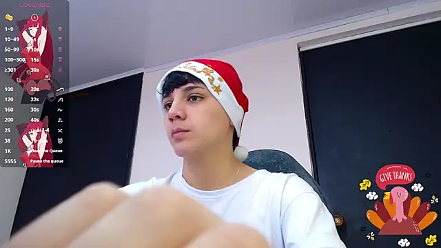 Snapshot of bad_giirl_ chatting on December 6, 3:00 pm bad giirl online show from December 6, 3:00 pm