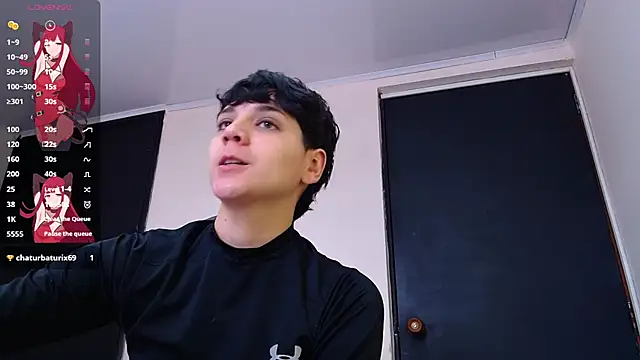 Snapshot of bad_giirl_ chatting on December 10, 3:44 pm bad giirl online show from December 10, 3:44 pm