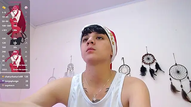 Snapshot of bad_giirl_ chatting on December 10, 6:49 pm bad giirl online show from December 10, 6:49 pm