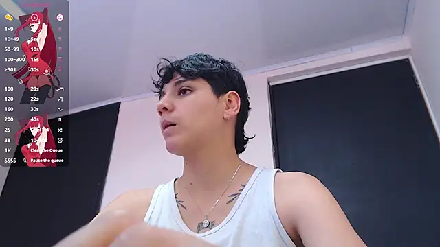 Snapshot of bad_giirl_ chatting on January 25, 2:58 pm bad giirl online show from January 25, 2:58 pm