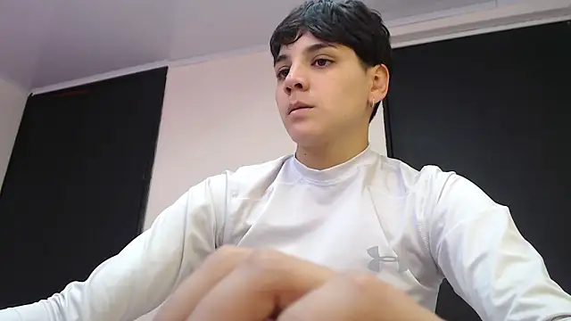 Snapshot of bad_giirl_ chatting on February 11, 7:05 pm bad giirl online show from February 11, 7:05 pm