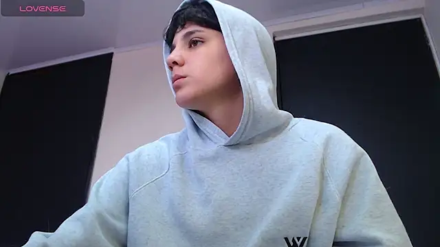 Snapshot of bad_giirl_ chatting on February 12, 6:09 pm bad giirl online show from February 12, 6:09 pm