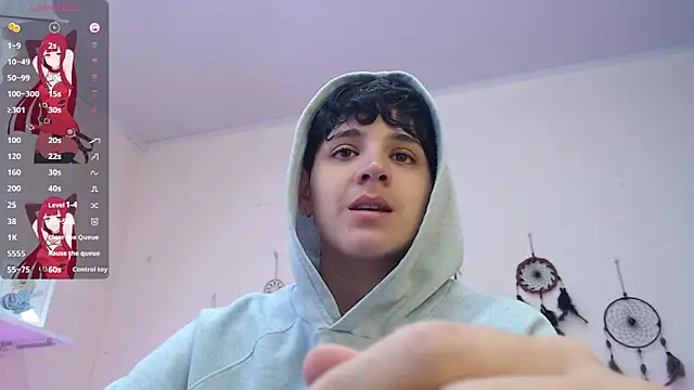 Snapshot of bad_giirl_ chatting on March 3, 3:42 pm bad giirl online show from March 3, 3:42 pm