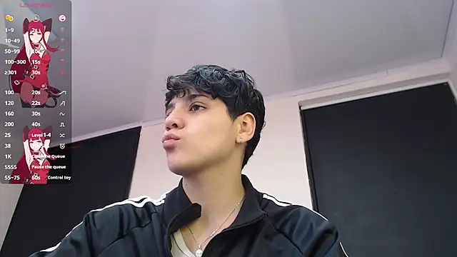 Snapshot of bad_giirl_ chatting on March 6, 6:05 pm bad giirl online show from March 6, 6:05 pm