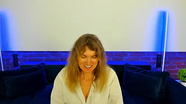 Snapshot of Anabell_xxx chatting on October 27, 4:44 pm Anabell xxx online show from October 27, 4:44 pm