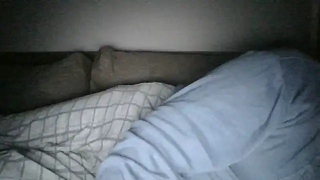 Snapshot of Anderrust chatting on February 14, 11:42 pm Anderrust online show from February 14, 11:42 pm