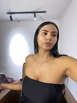 ameliayourfav1 online show from December 25, 12:16 am