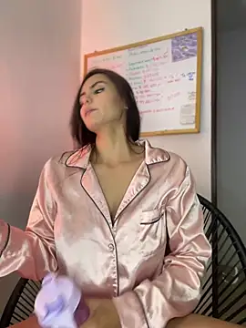 ameliayourfav1 online show from March 14, 4:32 am