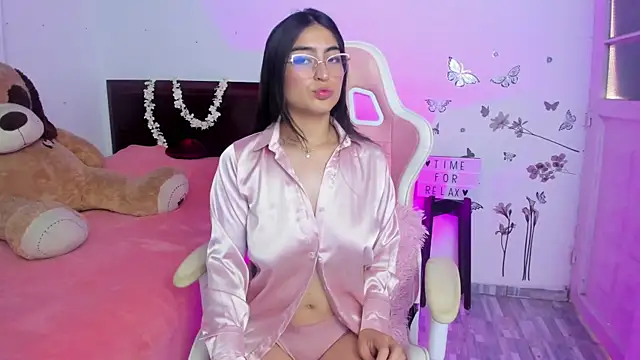 Blue Petite online show from February 7, 3:41 pm