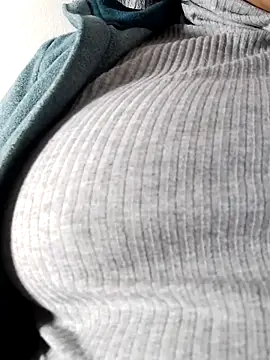 Molly newman6 online show from March 5, 7:05 am