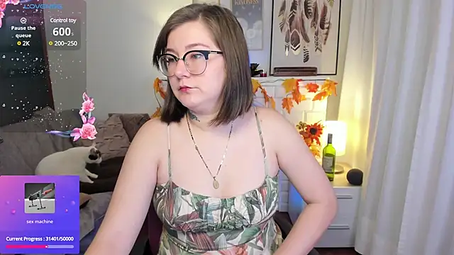 HunnyyLove online show from March 4, 5:24 pm