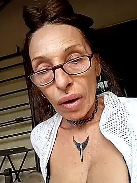 FrozenWaffle online show from March 9, 7:05 pm