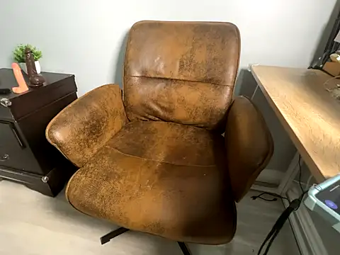 Snapshot of linalooove chatting on September 29, 6:46 pm linalooove online show from September 29, 6:46 pm