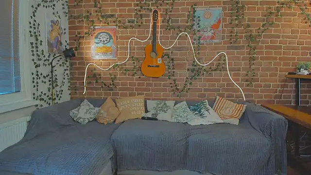 yamy yamy yamy online show from November 1, 10:50 am