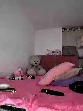 amycute  online show from December 7, 1:47 am