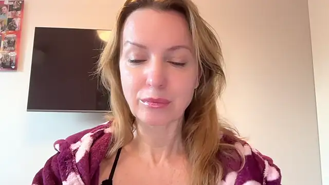 RachellAmazing online show from March 5, 7:27 am